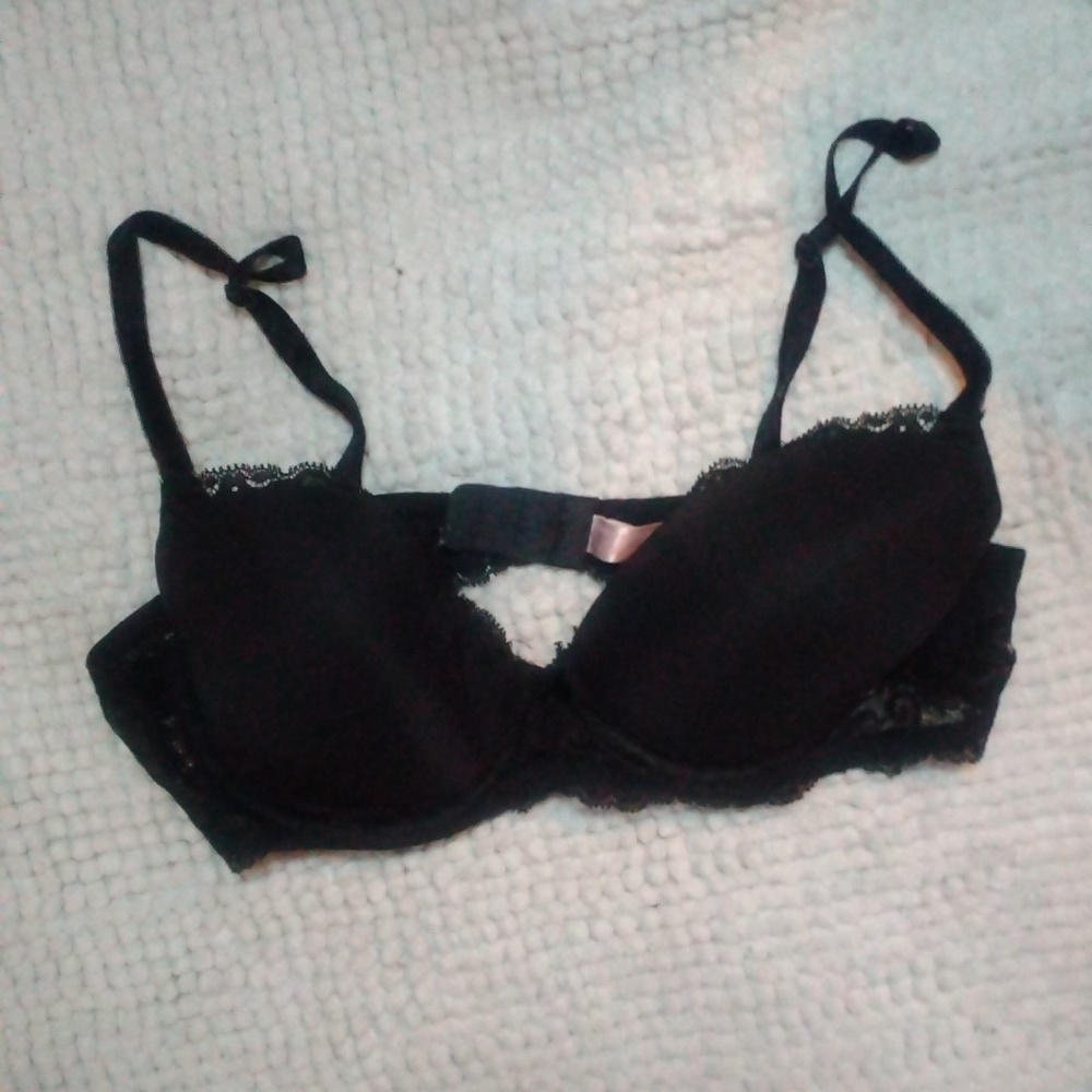Victoria's secret bra